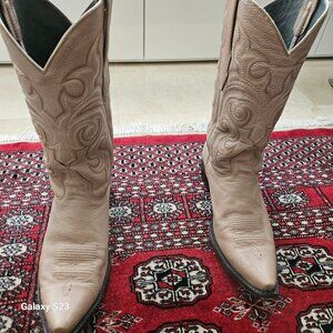 WESTERN COWBOY BOOTS